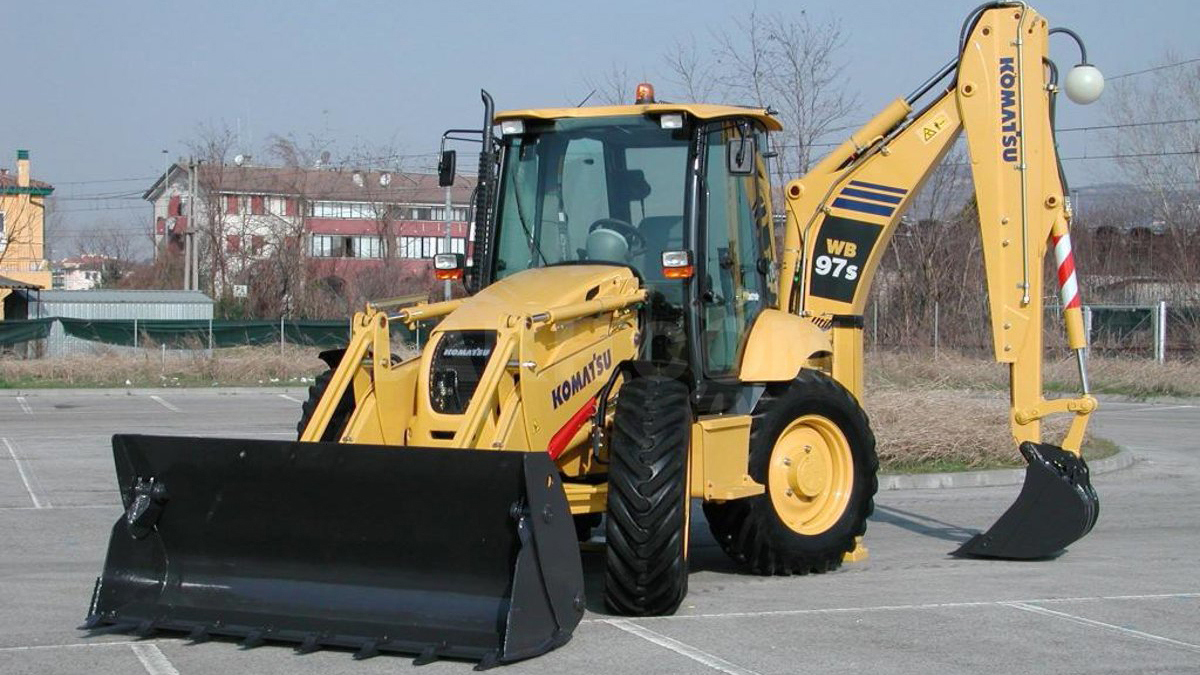 Экскаватор-погрузчик Камацу